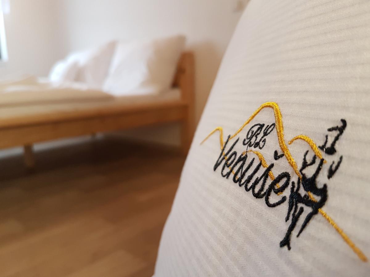 Vinárna a Pension U Langrů Dolni Vestonice Exterior foto