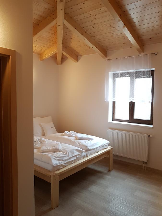 Vinárna a Pension U Langrů Dolni Vestonice Exterior foto